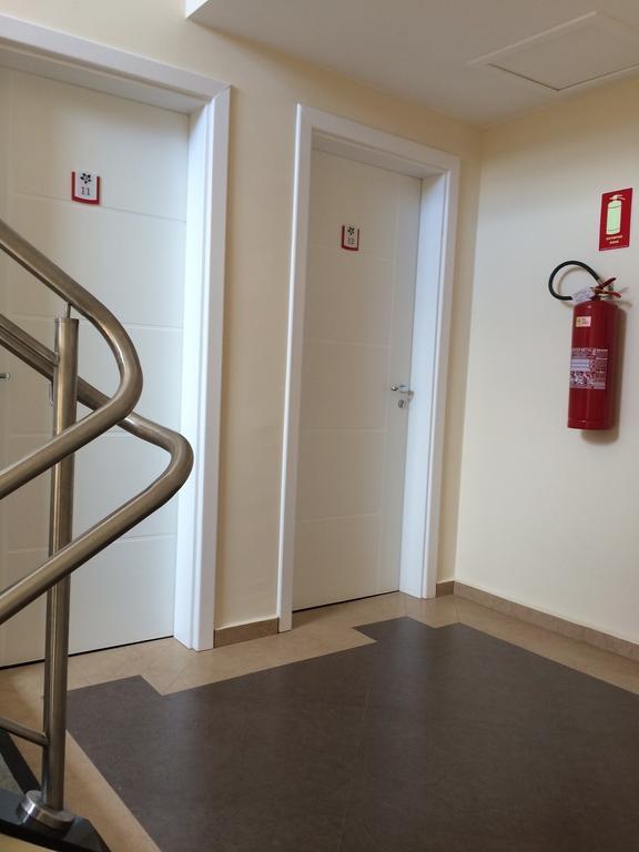Flor Que Ri - Flats Mobiliados Na Melhor Localizacao Olimpia Phòng bức ảnh